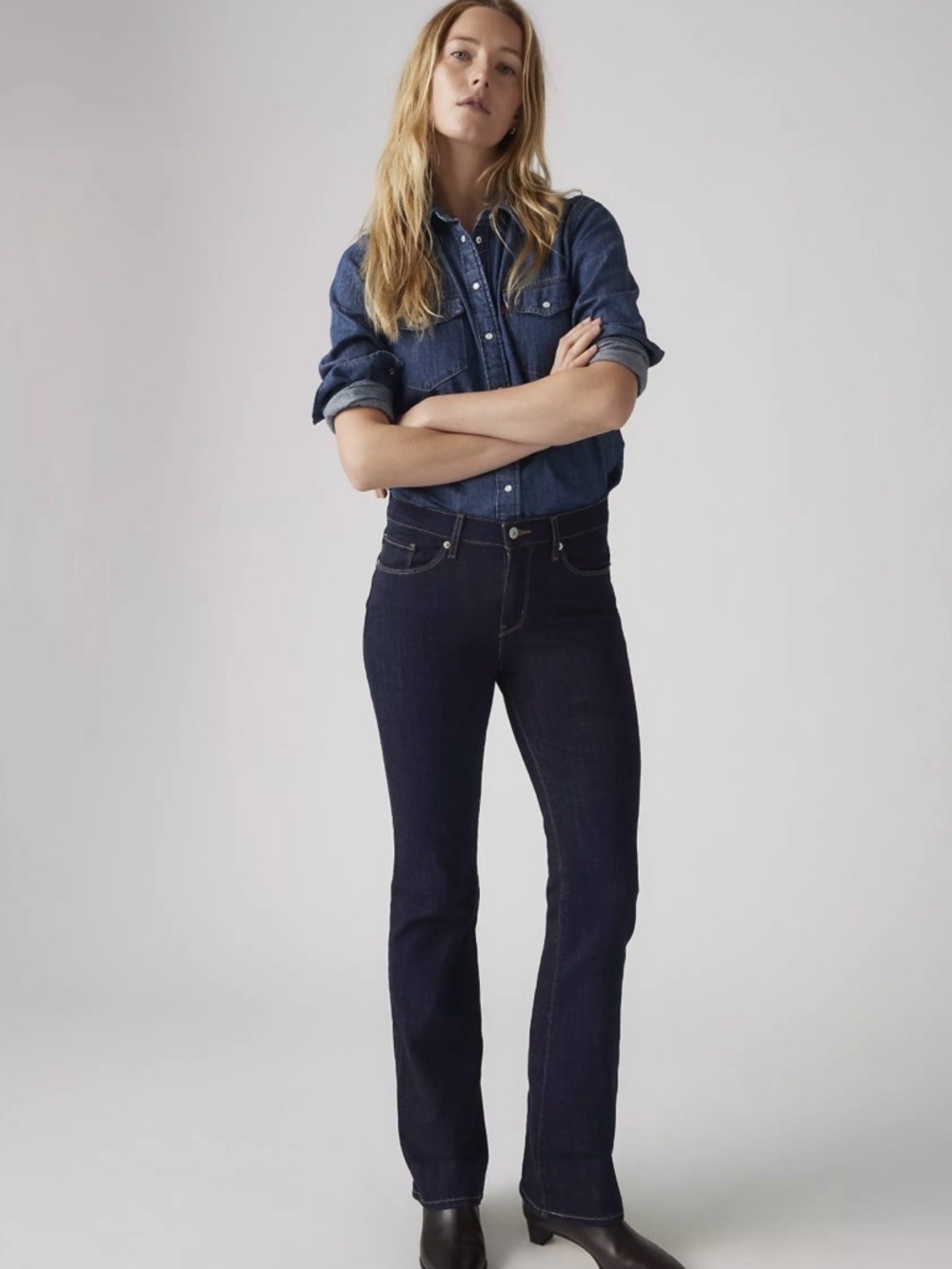 Levi's Classic Bootcut Women’s Jeans Dark Wash